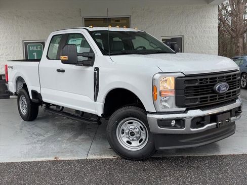 New 2026 Ford F250 XL w/ XL Chrome Package image 1