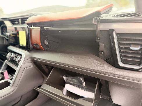 Used 2022 GMC Sierra 1500 Denali w/ Denali Reserve Package image 31