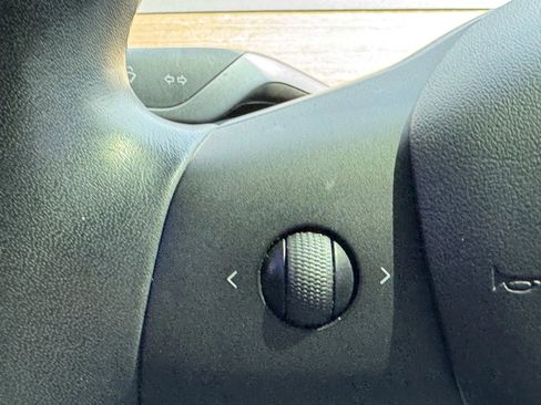 Used 2019 Tesla Model 3 Standard Range Plus image 15