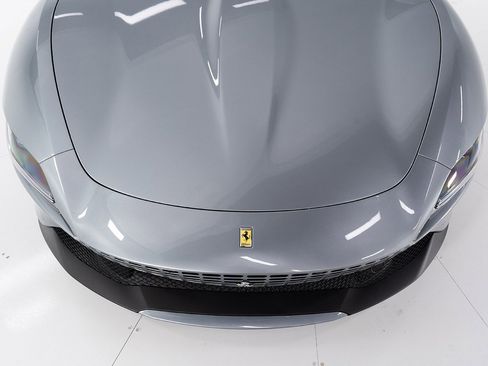 Used 2022 Ferrari Roma image 31