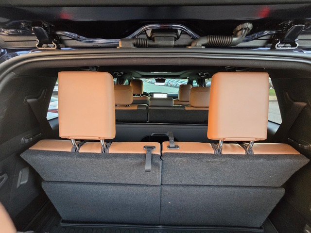 Used 2025 Lexus GX 550 w/ Accessory Package (2T) AWD/4WD image 2