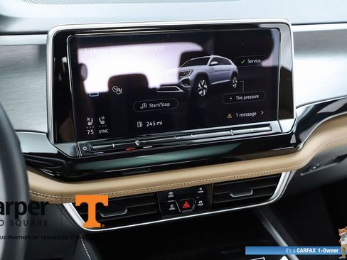 Used 2025 Volkswagen Atlas Cross Sport SE w/ Panoramic Sunroof Package image 64