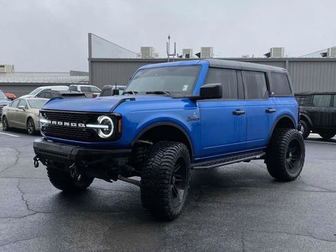 Used 2022 Ford Bronco Black Diamond image 8