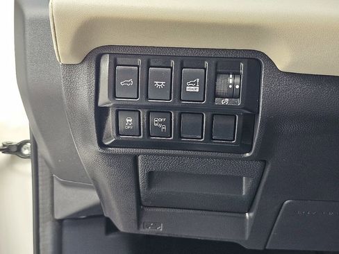 Used 2022 Subaru Ascent Touring image 27