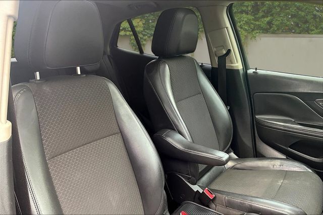 Used 2018 Buick Encore Sport Touring w/ Safety Package AWD/4WD image 25