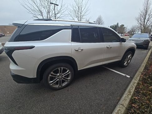 Used 2025 Chevrolet Traverse High Country w/ LPO, Floor Liner Package image 11