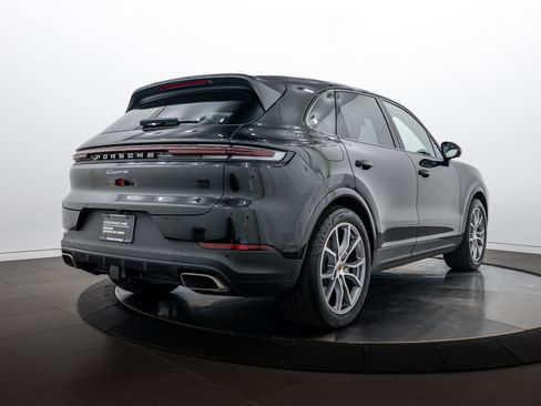 Certified 2026 Porsche Cayenne AWD/4WD image 7