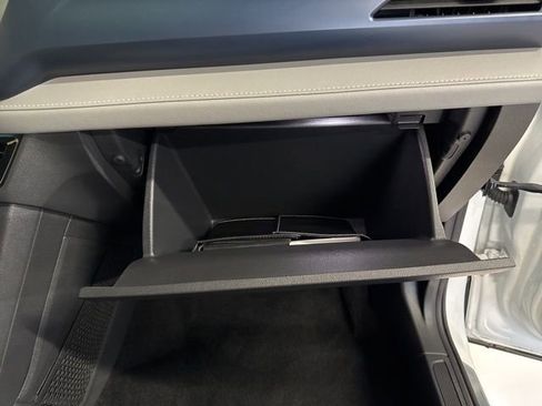 Used 2024 Volkswagen Taos SE image 53