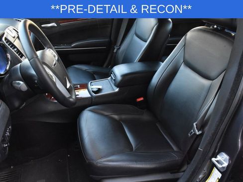 Used 2014 Chrysler 300 AWD w/ Driver Convenience Group image 19