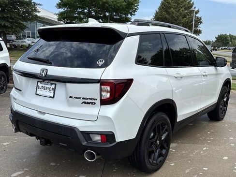 Used 2025 Honda Passport Black Edition image 3