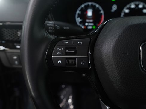 Used 2025 Honda CR-V EX-L image 17