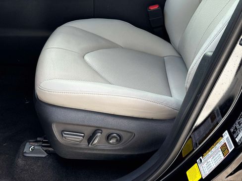 Used 2026 Toyota Grand Highlander AWD image 22