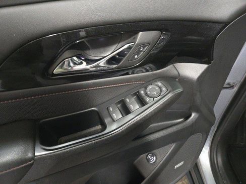 Used 2023 Chevrolet Traverse RS image 14