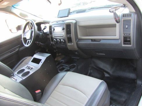 Used 2012 RAM 5500 SLT w/ Max Tow Pkg image 7