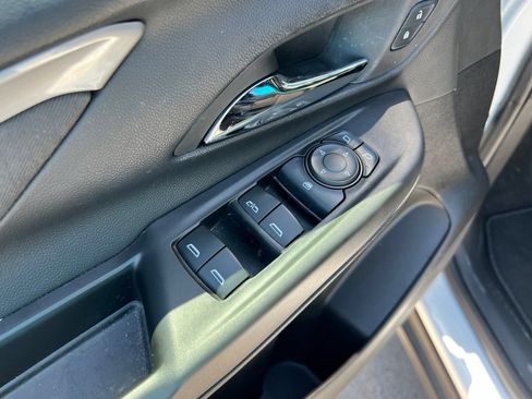 Used 2023 Chevrolet Bolt LT FWD image 13