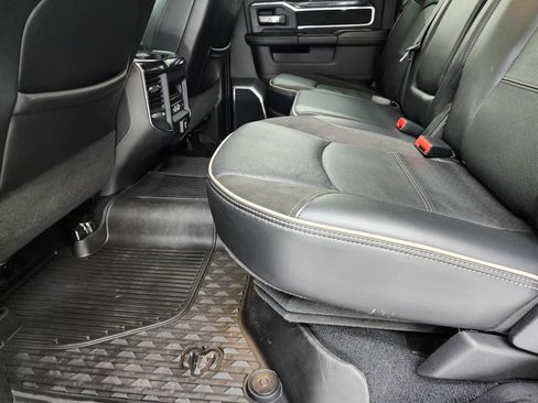 Used 2022 RAM 3500 Laramie image 38