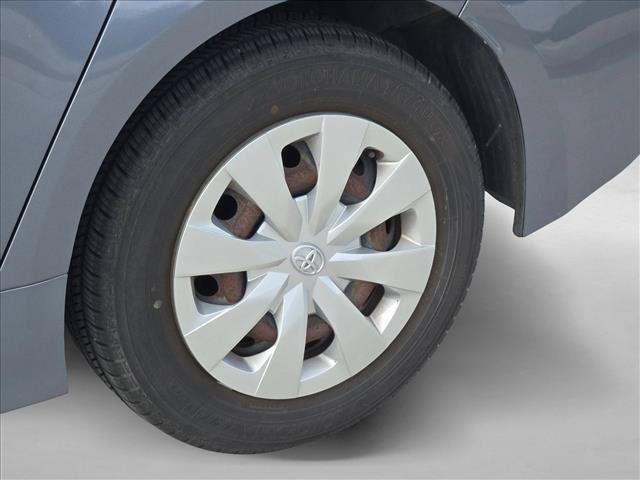 Used 2020 Toyota Corolla L FWD image 15