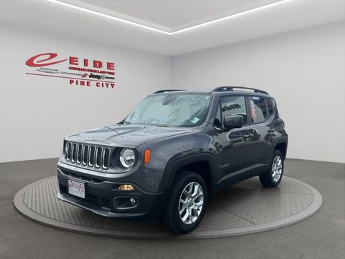Used 2017 Jeep Renegade Latitude AWD/4WD image 1