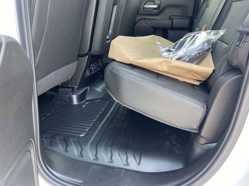 New 2026 GMC Sierra 2500 Pro w/ Convenience Package RWD image 9