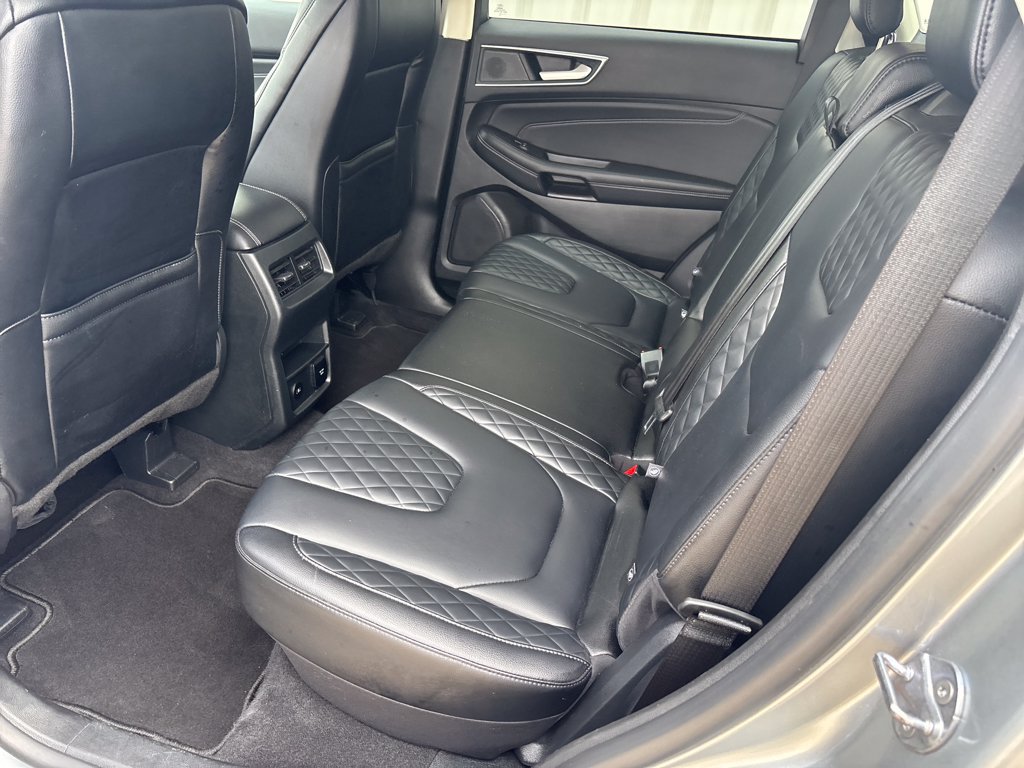 Certified 2024 Ford Edge Titanium AWD/4WD image 30