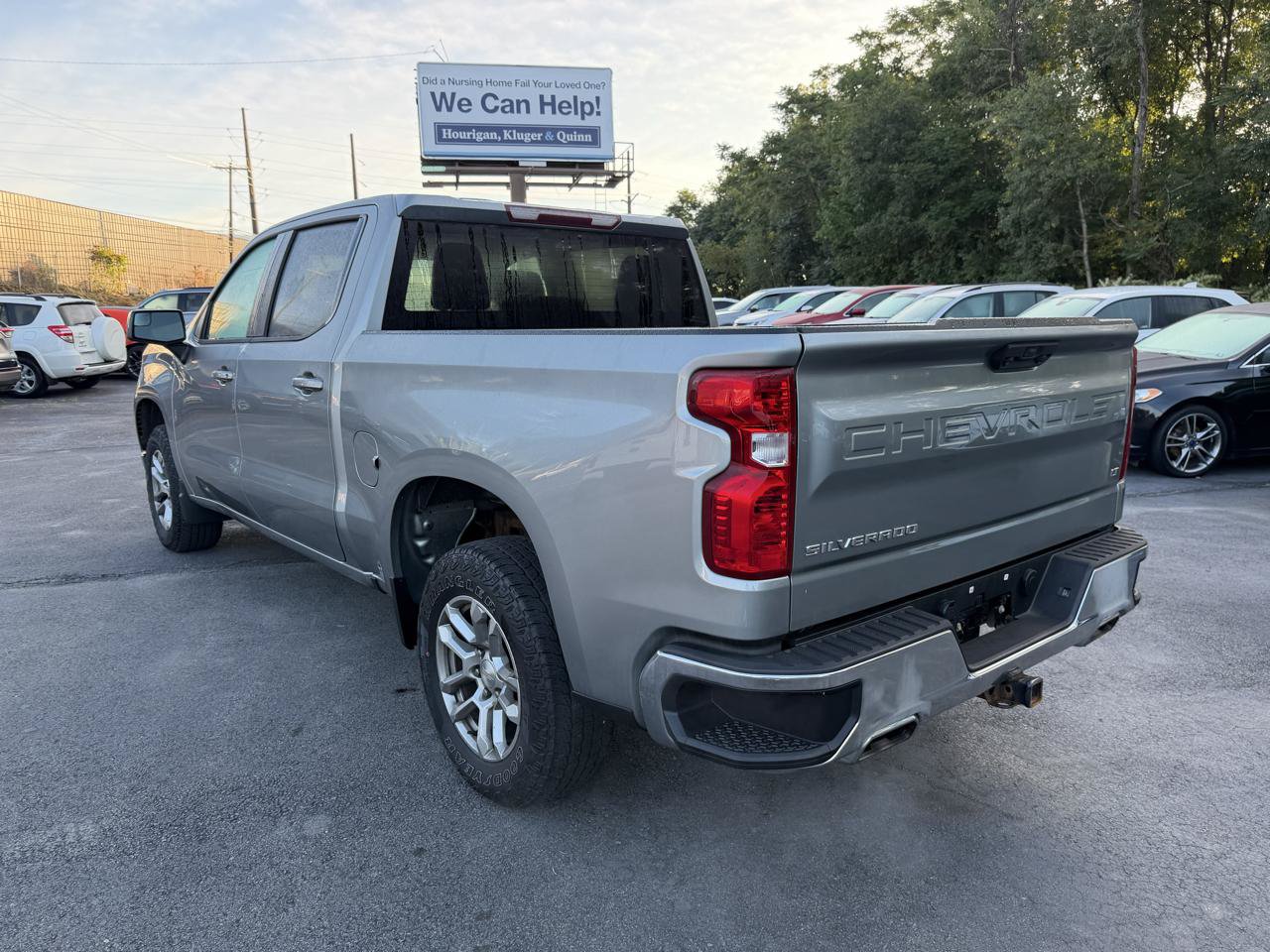 Used 2023 Chevrolet Silverado 1500 LT w/ Z71 Off-Road Package AWD/4WD image 7