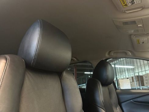 Used 2017 MAZDA CX-9 Touring FWD image 18