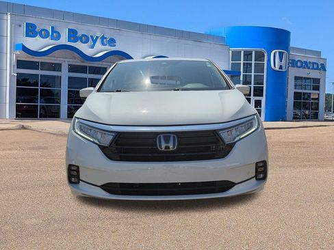 Certified 2022 Honda Odyssey Touring image 2
