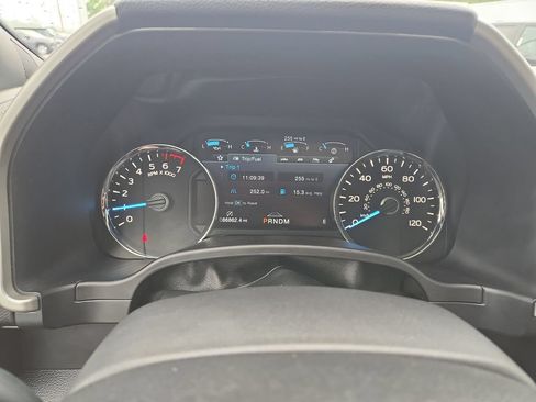Certified 2020 Ford F150 Lariat w/ Equipment Group 502A Luxury AWD/4WD image 8