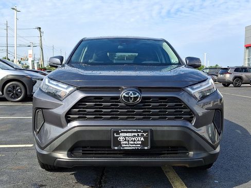 Used 2024 Toyota RAV4 LE AWD/4WD image 3