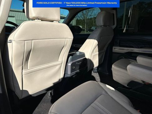 Used 2022 Ford Expedition Platinum AWD/4WD image 22