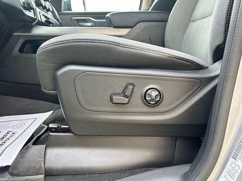 Used 2019 RAM 1500 Big Horn AWD/4WD image 10