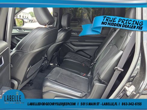Used 2024 Jeep Grand Cherokee L Altitude RWD image 10