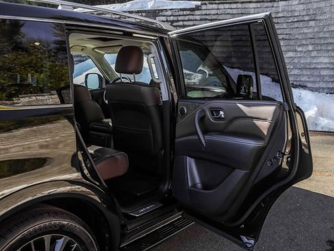 Used 2023 INFINITI QX80 Premium Select w/ Cargo Package image 16