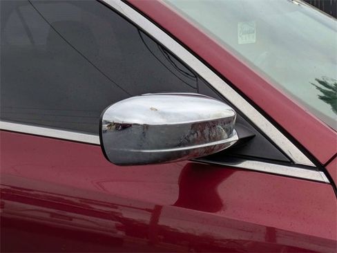 Used 2019 Chrysler 300 Limited image 11