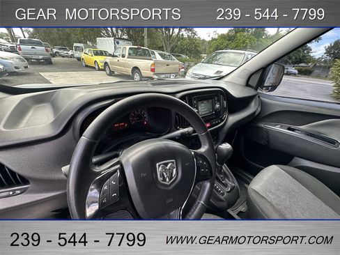 Used 2017 RAM ProMaster City Tradesman SLT w/ Rear Back-up Camera Group image 11