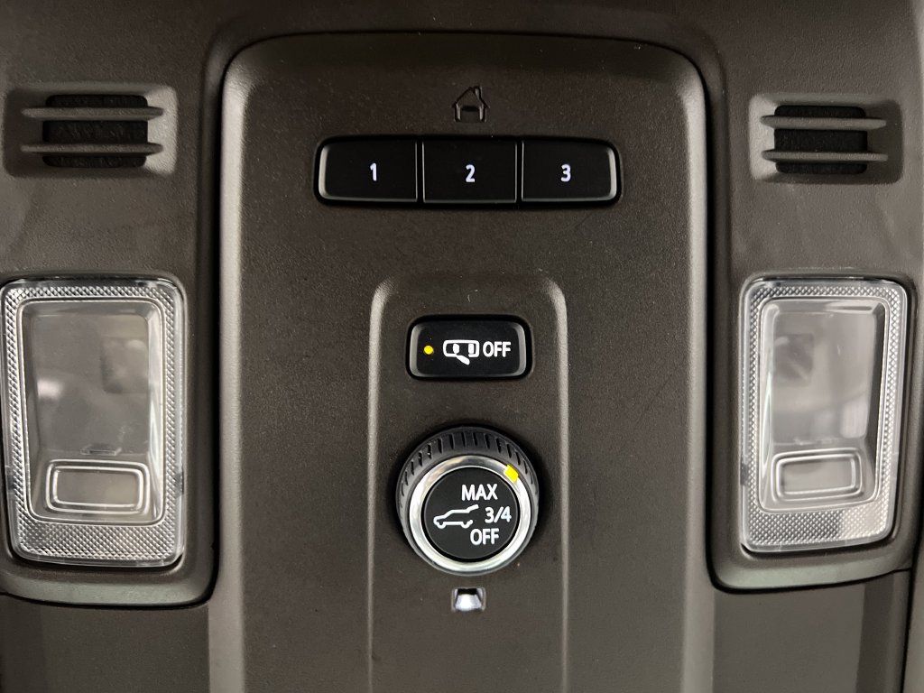 Used 2024 GMC Yukon SLT RWD image 69