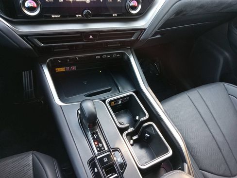 Used 2024 Lexus TX 500h AWD w/ Technology Package image 17
