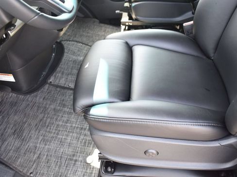 Used 2022 Mercedes-Benz Sprinter 3500 image 26