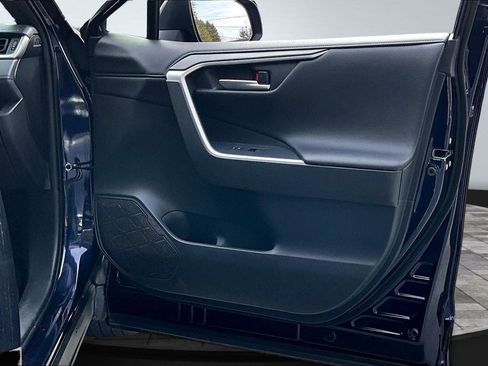 Used 2020 Toyota RAV4 XSE image 24