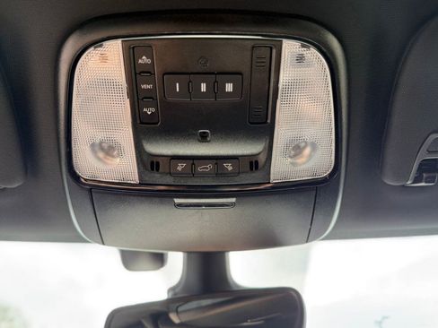 Used 2025 Dodge Durango R/T AWD/4WD image 23