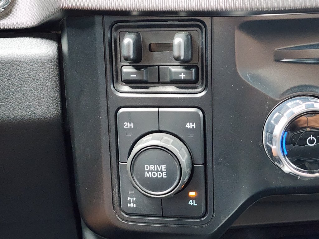 Used 2024 Ford F250 Platinum AWD/4WD image 30