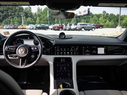 Used 2023 Porsche Taycan RWD image 33