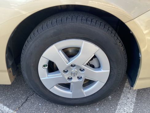 Used 2011 Toyota Prius Three image 18