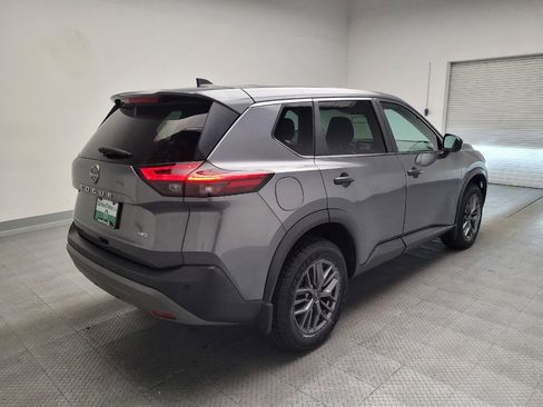 Used 2023 Nissan Rogue S AWD/4WD image 9