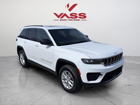 New 2026 Jeep Grand Cherokee Laredo X AWD/4WD image 7