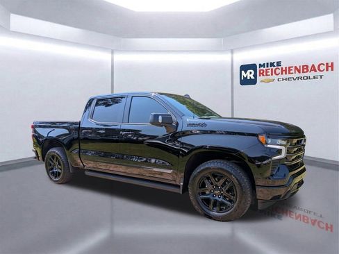 Used 2024 Chevrolet Silverado 1500 High Country w/ Midnight Edition AWD/4WD image 2