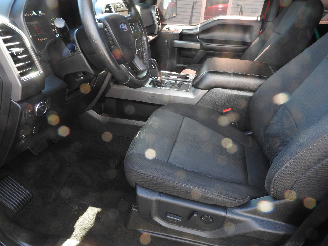 Used 2020 Ford F150 XLT w/ Equipment Group 302A Luxury AWD/4WD image 11