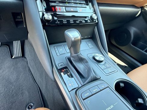 Used 2025 Lexus IS 350 F Sport RWD image 20