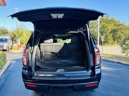 Used 2022 Chevrolet Tahoe RST w/ Luxury Package image 12