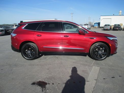 Certified 2023 Buick Enclave Essence w/ Experience Buick Package image 3